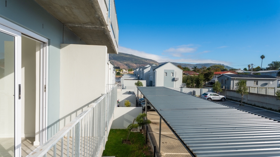 To Let 2 Bedroom Property for Rent in Honeydew Country Estate Western Cape